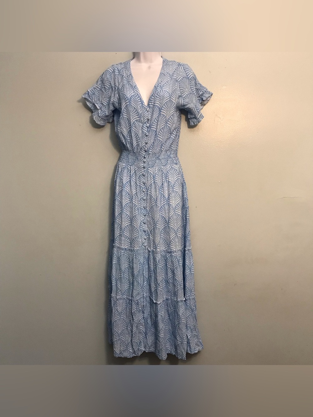Walker & wade Light Blue Printed Tiered Maxi Dress with Buttons